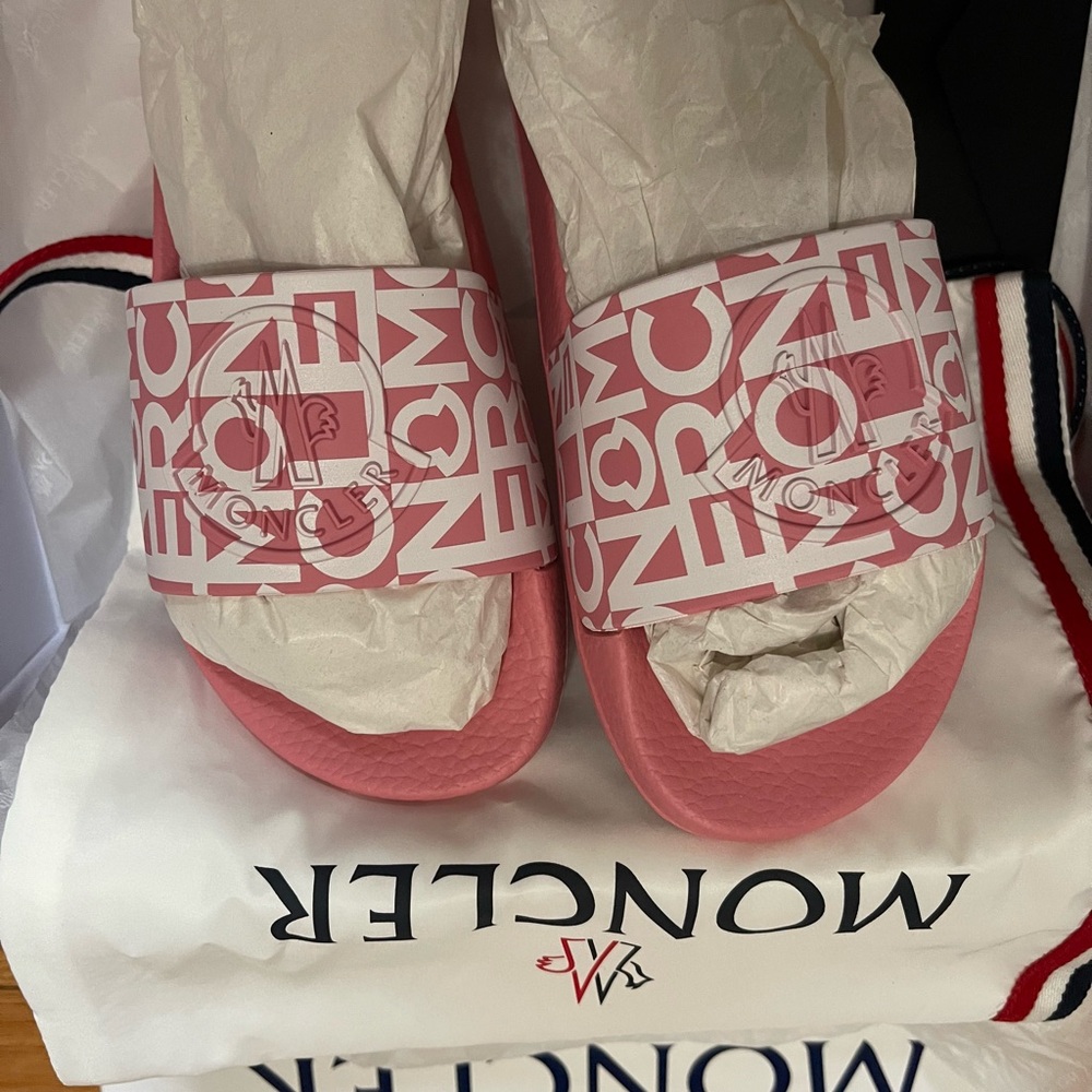 Moncler Pink Logo Slides
